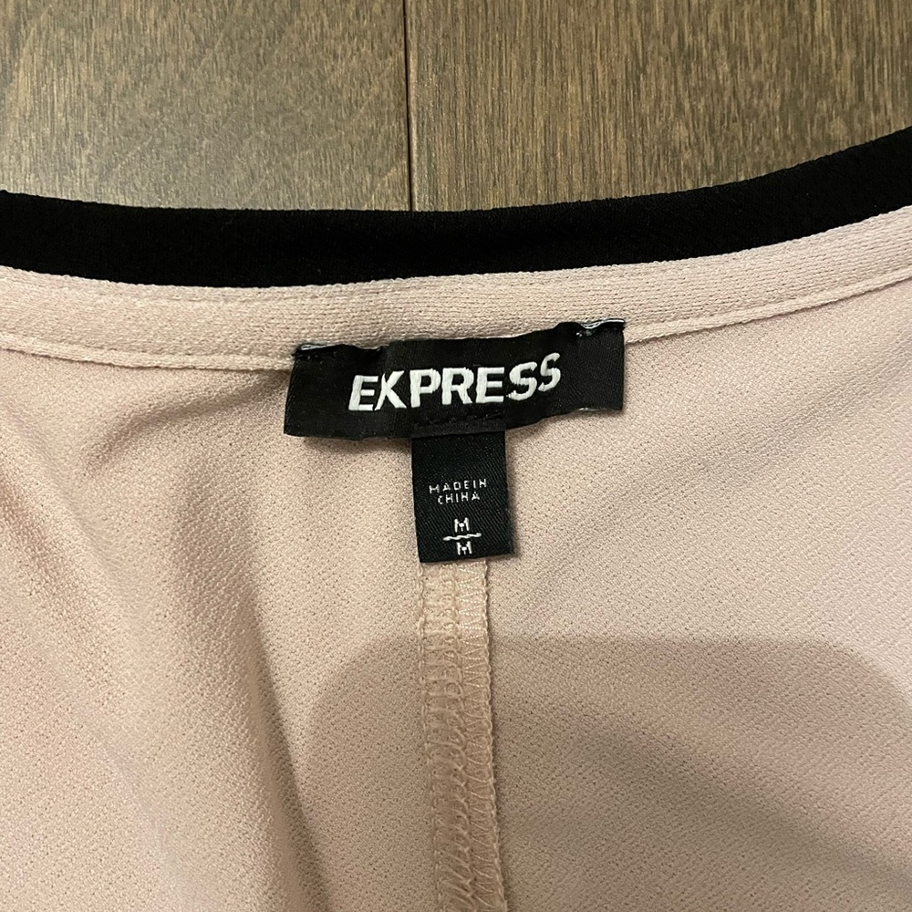 Express Light Pink Tank Top - Picture 3 of 6